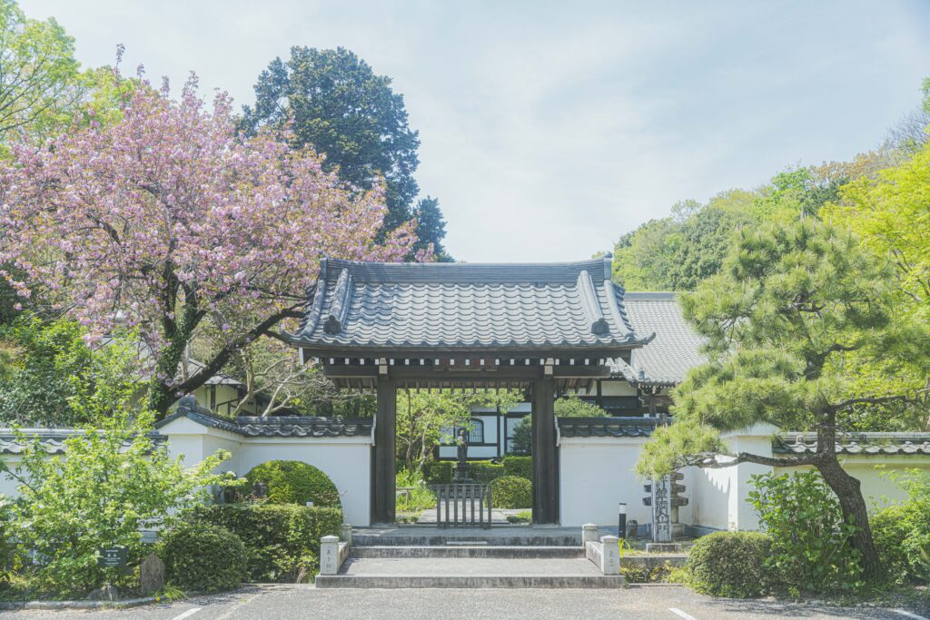 武士の記憶が息づく禅寺、簗田寺